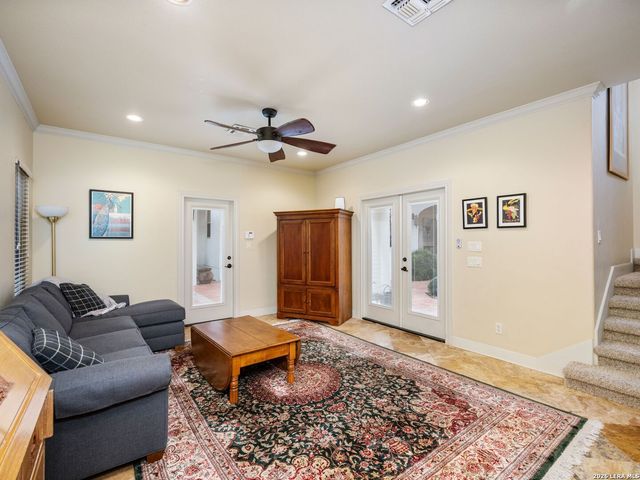 222 Farne Castle, Shavano Park, TX 78249