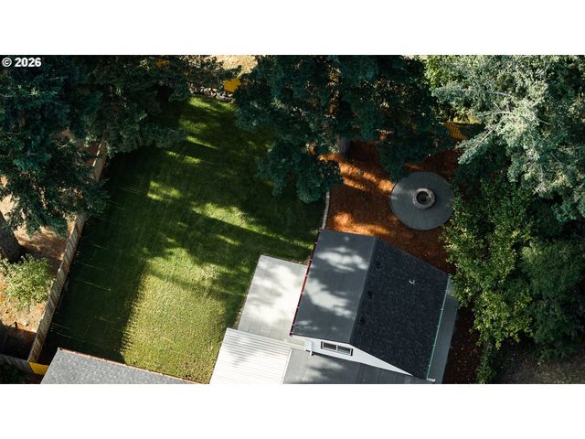 6375 Sw DAWN St, Lake Oswego, OR 97035