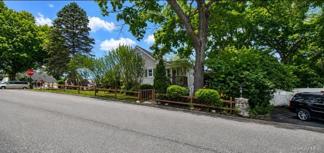 64 Crestwood Boulevard, Poughkeepsie, NY 12603