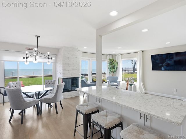 102 Lac Sainte Claire Drive, St. Clair Shores, MI 48082