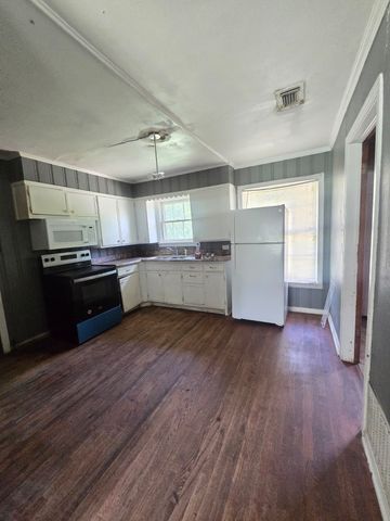 1021 Mulberry Street, Sulphur Springs, TX 75482