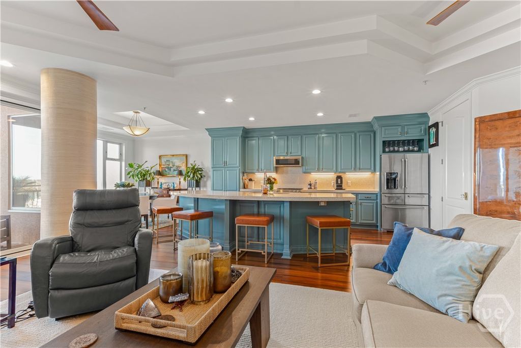 Image 11 of property listing at 8001 Us Highway 80 E 403, Savannah, GA 31410