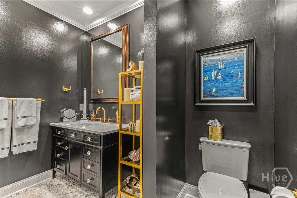 Image 36 of property listing at 8001 Us Highway 80 E 403, Savannah, GA 31410