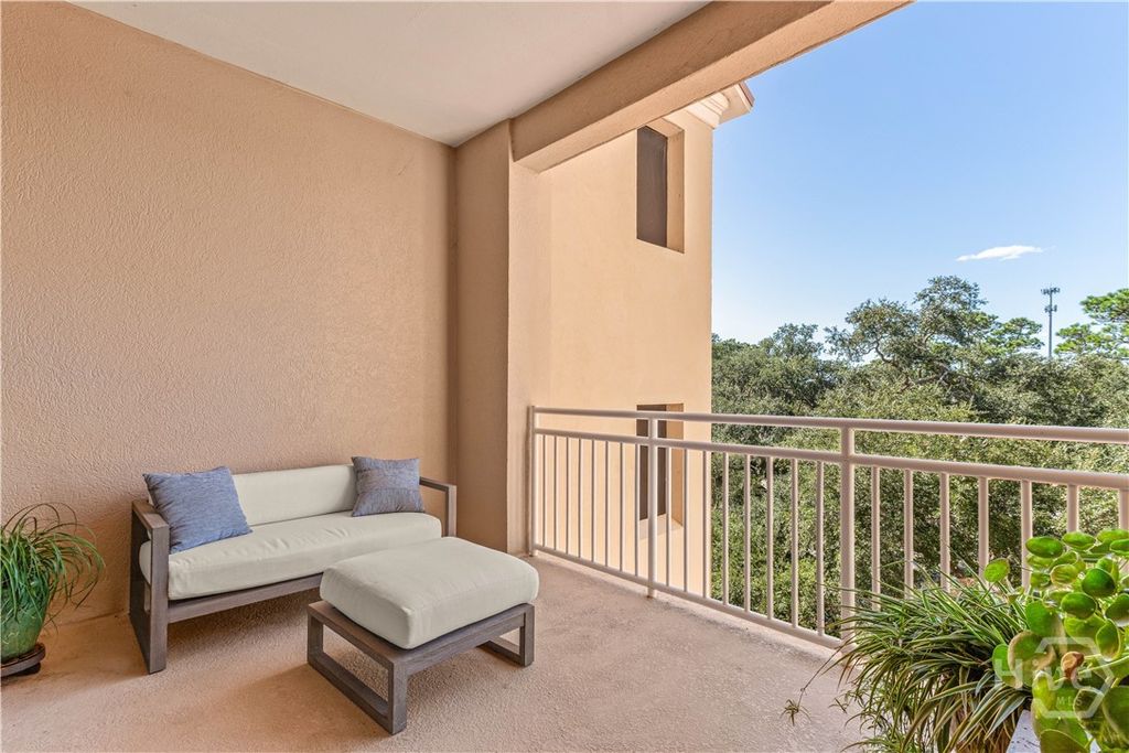 Image 40 of property listing at 8001 Us Highway 80 E 403, Savannah, GA 31410