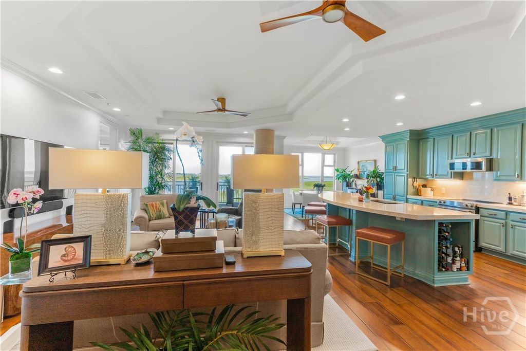 Image 7 of property listing at 8001 Us Highway 80 E 403, Savannah, GA 31410