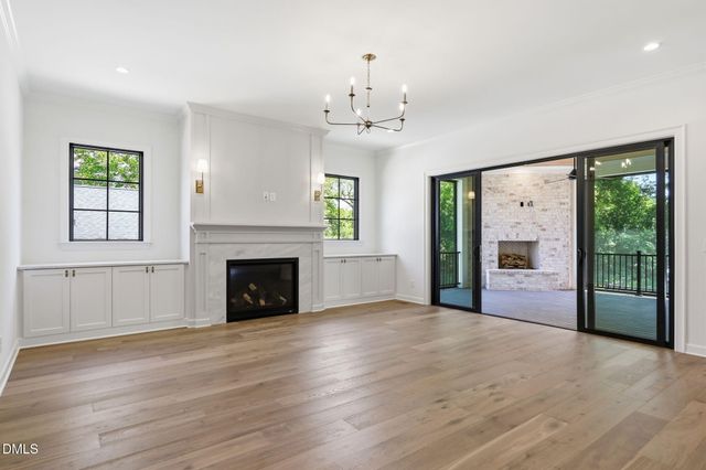 906 N Blount Street, Raleigh, NC 27604