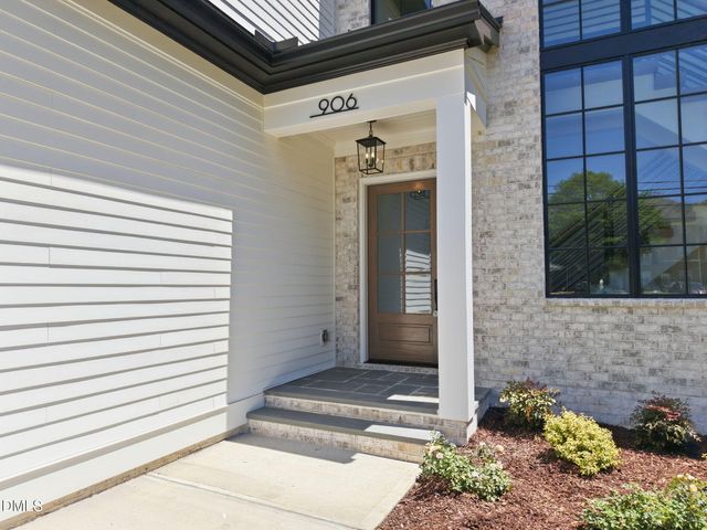 906 N Blount Street, Raleigh, NC 27604
