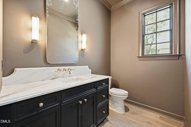906 N Blount Street, Raleigh, NC 27604