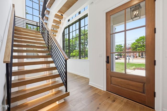 906 N Blount Street, Raleigh, NC 27604