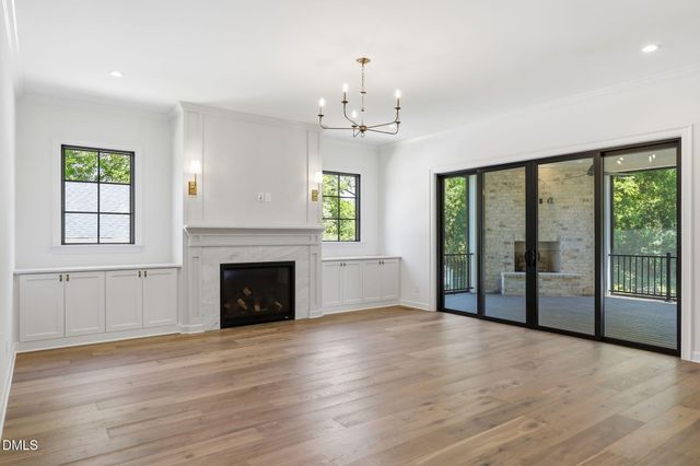 906 N Blount Street, Raleigh, NC 27604