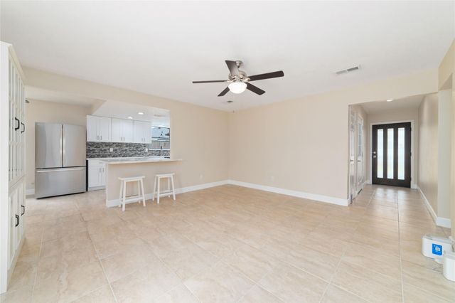 12607 Dermott Drive, Houston, TX 77065