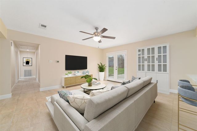 12607 Dermott Drive, Houston, TX 77065