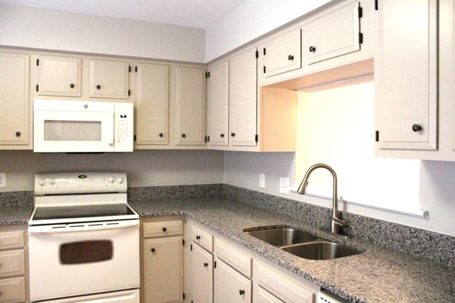 7016 Oak CT, Roanoke, VA 24018