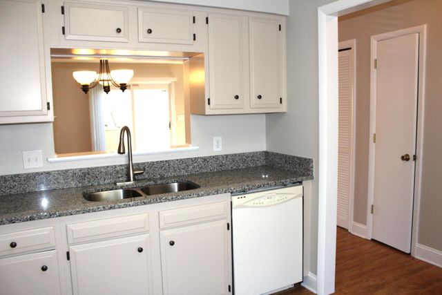 7016 Oak CT, Roanoke, VA 24018