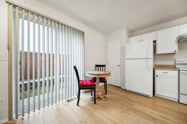 11212 E 4th Unit D Ave, Spokane Valley, WA 99206