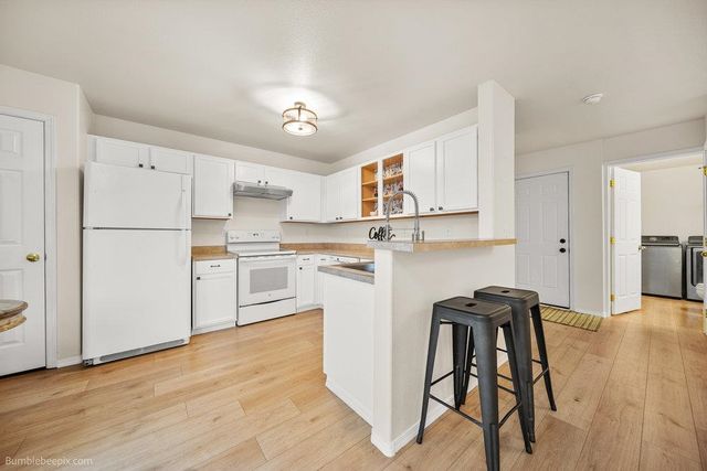 11212 E 4th Unit D Ave, Spokane Valley, WA 99206