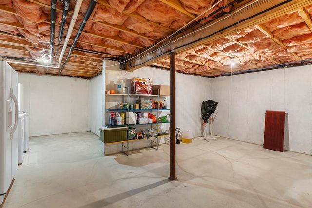 49 Martingale Lane, Plymouth, MA 02360