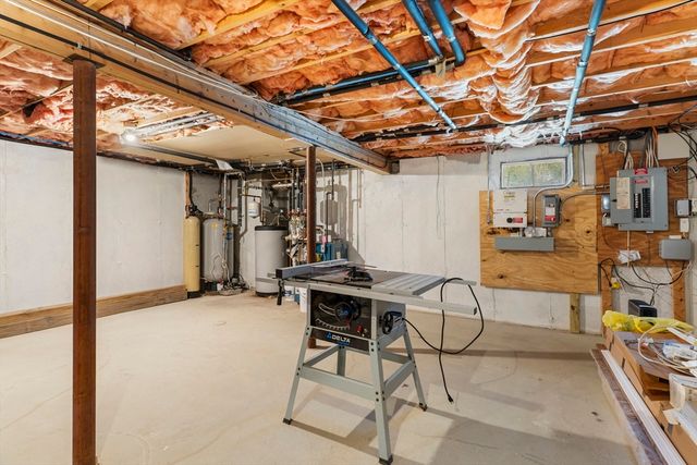 49 Martingale Lane, Plymouth, MA 02360