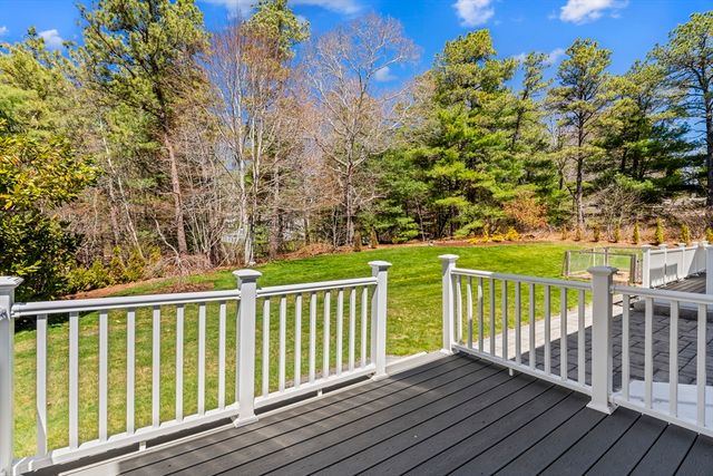 49 Martingale Lane, Plymouth, MA 02360