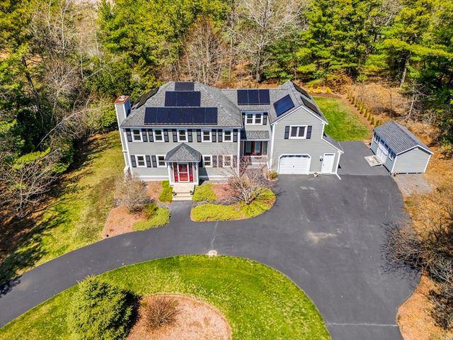 49 Martingale Lane, Plymouth, MA 02360