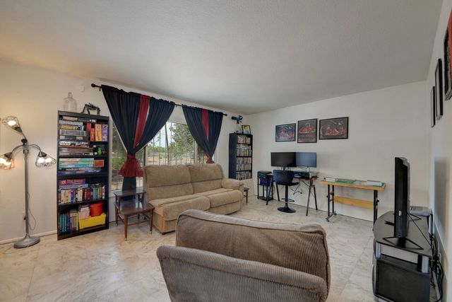 2323 Metzgar Road SW, Albuquerque, NM 87105