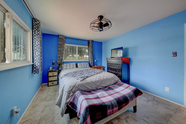 2323 Metzgar Road SW, Albuquerque, NM 87105