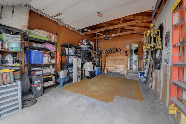 2323 Metzgar Road SW, Albuquerque, NM 87105