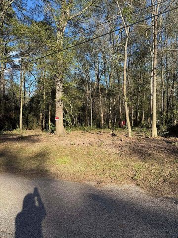 15726 Holly Drive, Montgomery, TX 77356