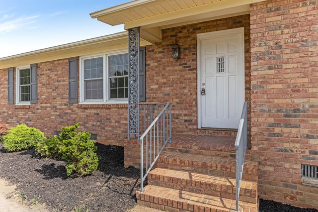 112 Shoally Park Drive, Boiling Springs, SC 29316