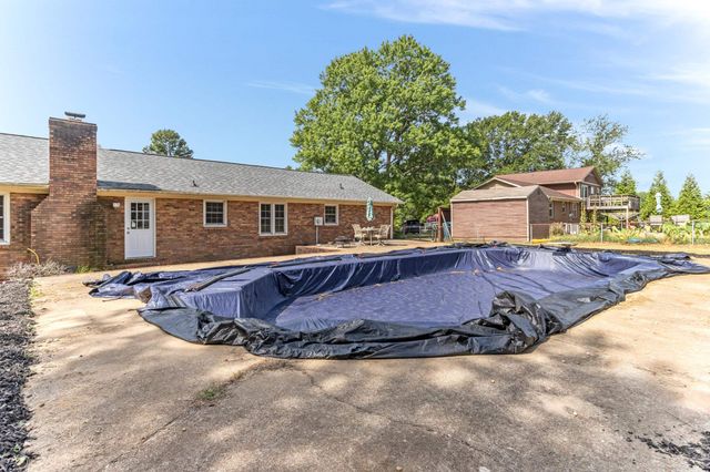112 Shoally Park Drive, Boiling Springs, SC 29316