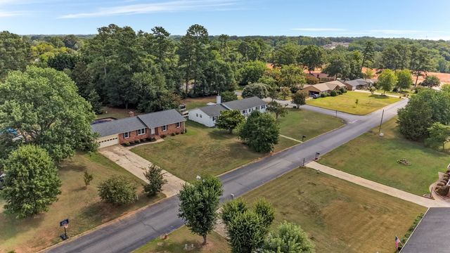 112 Shoally Park Drive, Boiling Springs, SC 29316
