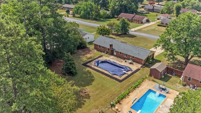 112 Shoally Park Drive, Boiling Springs, SC 29316