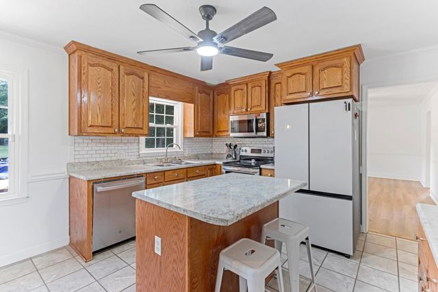 112 Shoally Park Drive, Boiling Springs, SC 29316