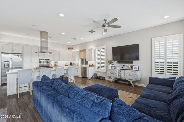 35404 N SUNSET Trail, Queen Creek, AZ 85140