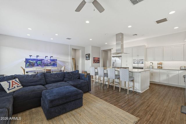 35404 N SUNSET Trail, Queen Creek, AZ 85140