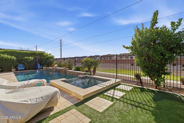 35404 N SUNSET Trail, Queen Creek, AZ 85140