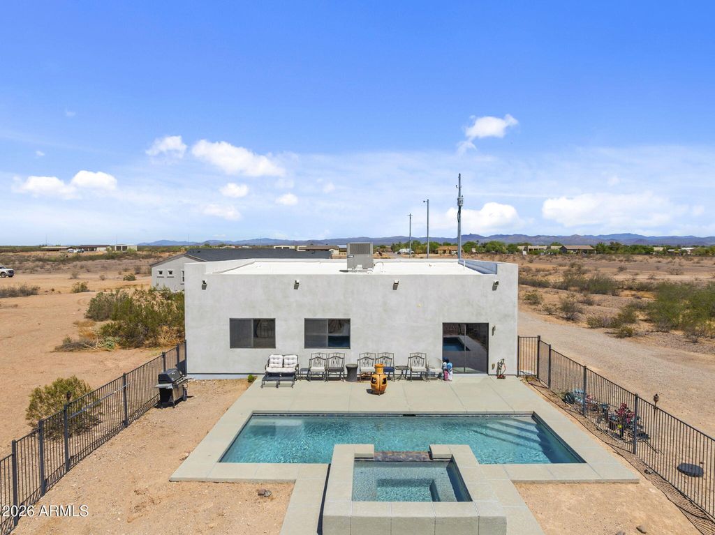 30512 N 233RD Avenue, Wittmann, AZ 85361 — photo 2
