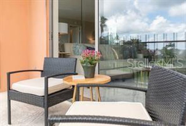 1120 N SHORE DRIVE NE 301, St Petersburg, FL 33701