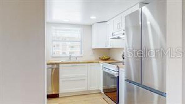 1120 N SHORE DRIVE NE 301, St Petersburg, FL 33701