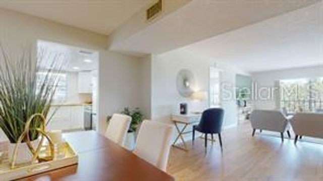 1120 N SHORE DRIVE NE 301, St Petersburg, FL 33701