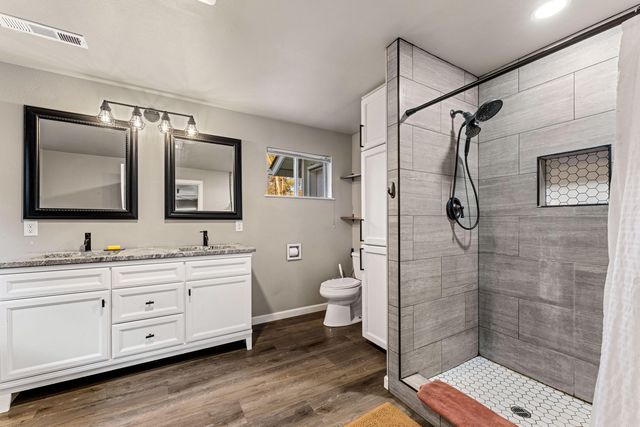 4570 New Hope Road, Grants Pass, OR 97527