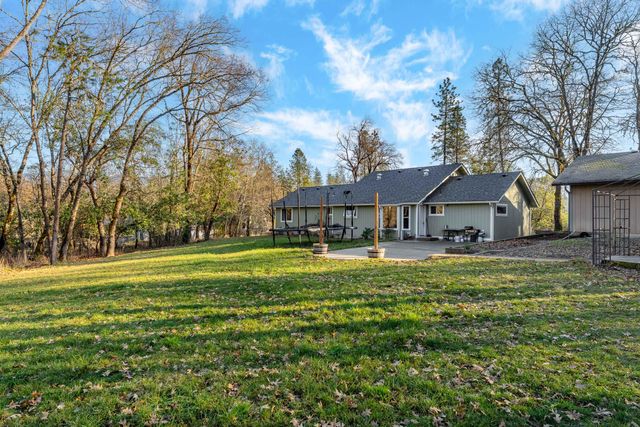 4570 New Hope Road, Grants Pass, OR 97527
