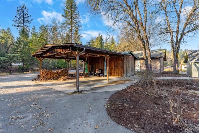 4570 New Hope Road, Grants Pass, OR 97527