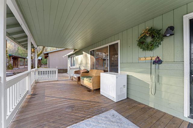 4570 New Hope Road, Grants Pass, OR 97527