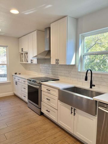 2158 Morning Glory Avenue, Fort Worth, TX 76111