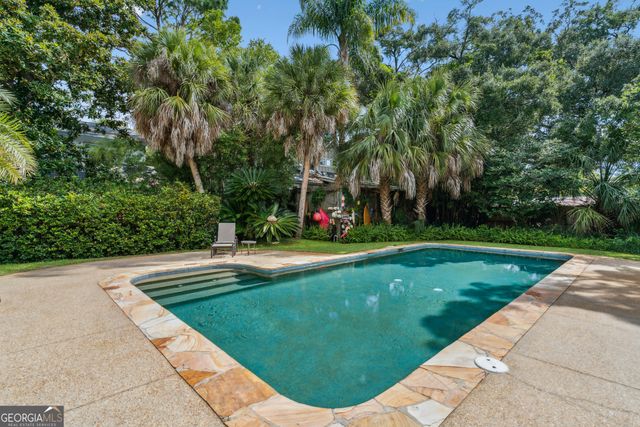 625 May Joe Street, St. Simons, GA 31522