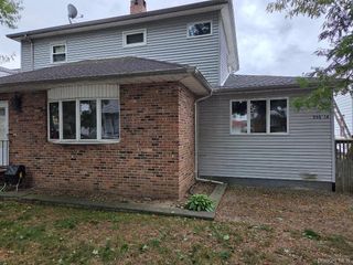 255-24 147 Drive Drive, Rosedale, NY 11422