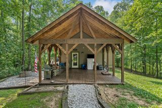 9073 McMinnville Hwy, Quebeck, TN 38579