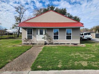 2002 South Bayou Drive, Golden Meadow, LA 70357