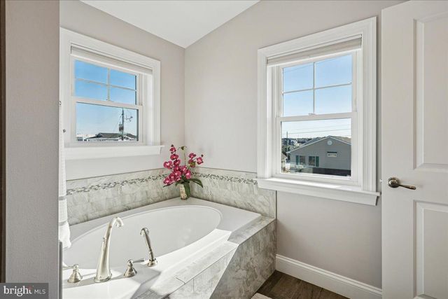 19 BAYARD STREET EXT, Fenwick Island, DE 19944